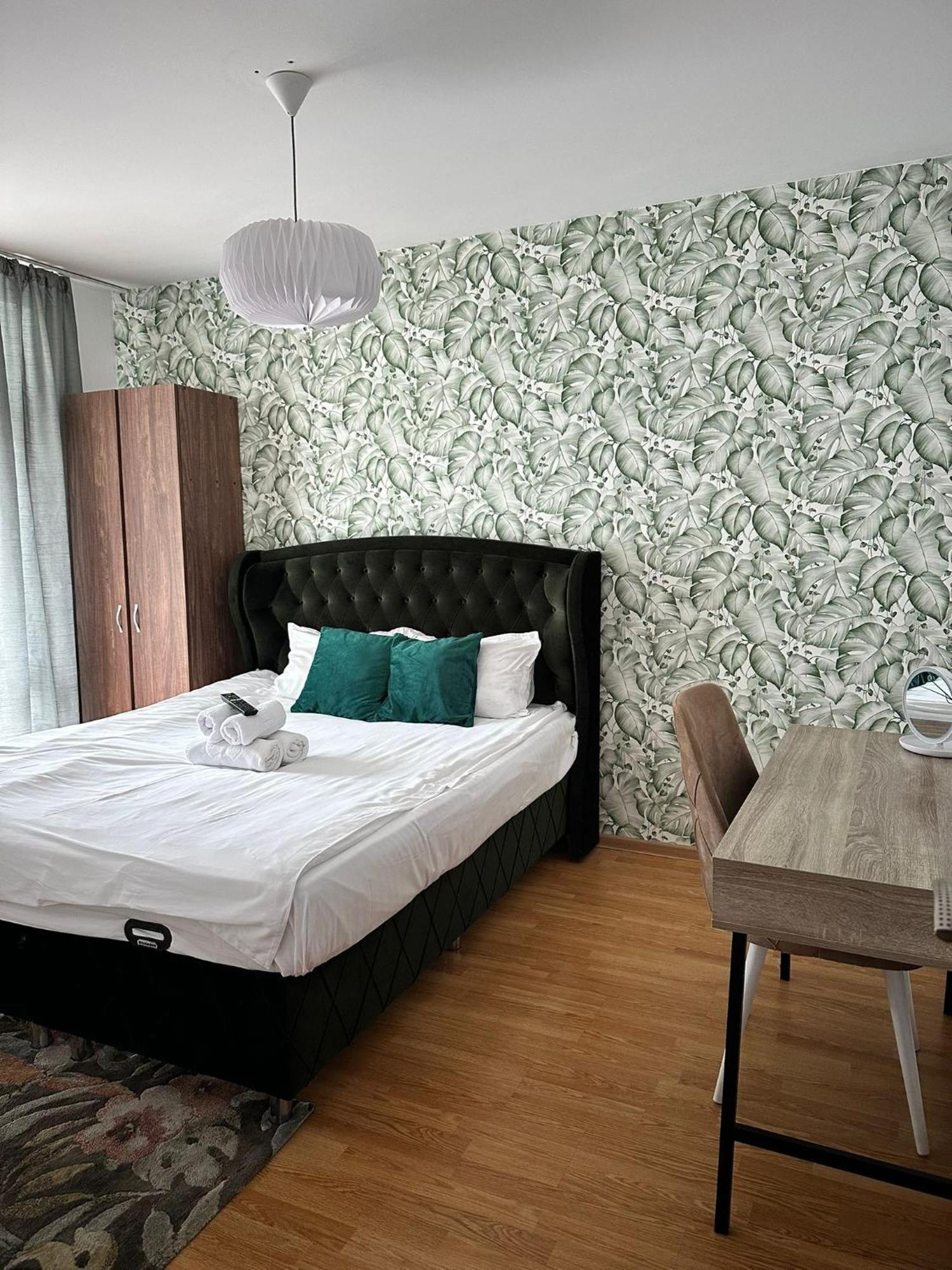 Complex Omnia -